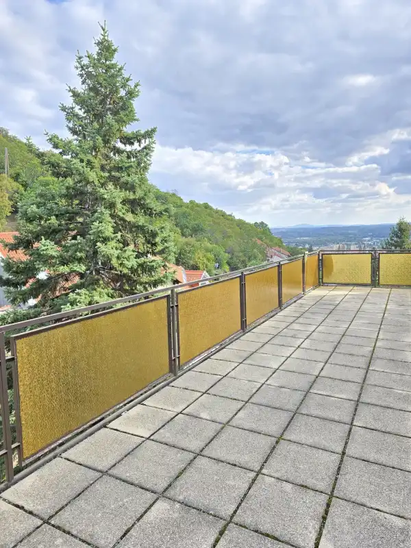 Eladó családi ház, Pécs 7 szoba 248 m² 185 M Ft